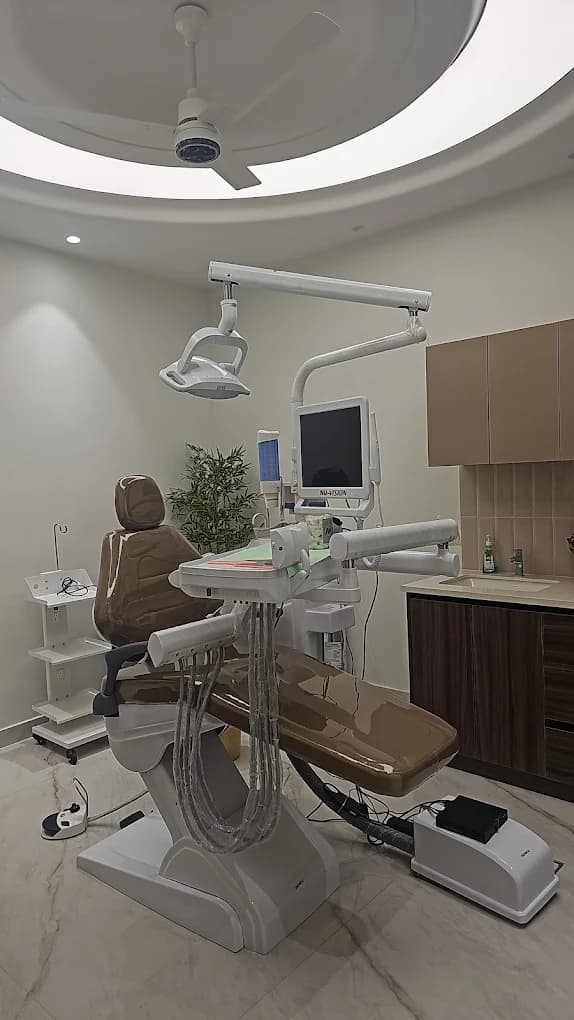 Modern dental operatory at Smile Architects, Amritsar